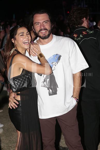 Connie Davalos y Miguel Tame 12