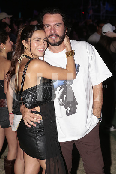 Connie Davalos y Miguel Tame 16