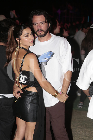 Connie Davalos y Miguel Tame 19