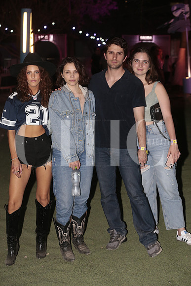 Eugenia Gonzalez Ballesteros, Cris Gris, Dario Yazbek y Jimena Alanis 6