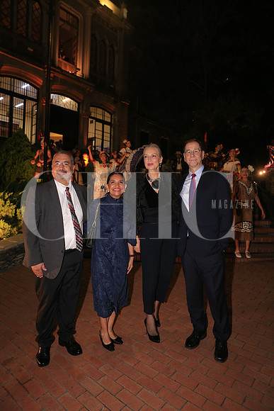 Arturo Azuara, Monica Villanueva, Orla Basave y Agustin Basave 1