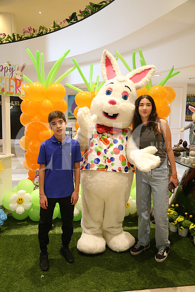 Santiago Flores y Valentina Flores