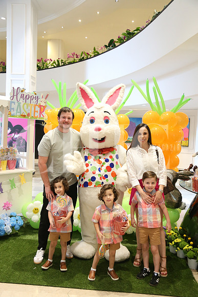 Ricardo Martínez, Yolanda Adame de Martínez, Gabriel Martínez, Eugenio Martínez y Ricardo Martínez 1