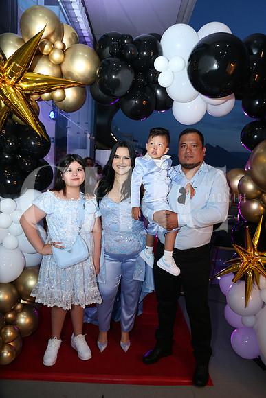 Naiara Guerrero, Verónica Villarreal, Tiago Guerrero y Ulises Guerrero 0