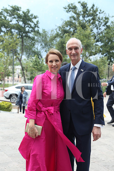 Alejandra Salinas de Del Valle y Ricardo del Valle 0