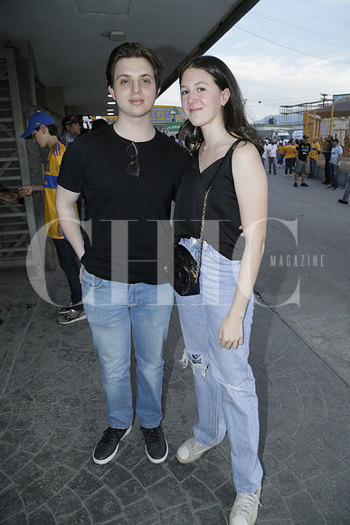Alejandro Calanda y Mónica Soberón (2)