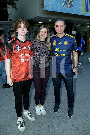 Diego Arce, Alejandra Lara de Arce y Pedro Arce
