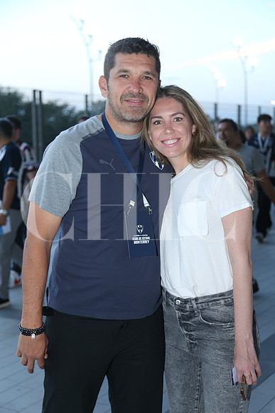 Benito Flores y Bárabra Avila 1