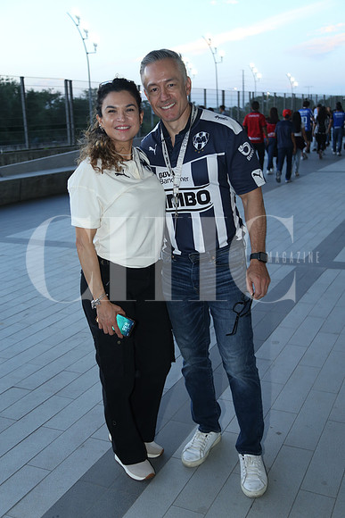 Mily Rodríguez y Bladirmir López 1