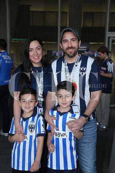 Luisa Bueno, Diego Sánchez, Gabriel Sánchez y Javier Sánchez 0