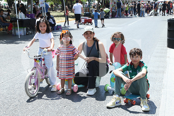 Gina González, Gala González, Gina Maiz, Gabriel González y Gonzalo González 0
