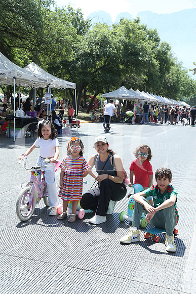 Gina González, Gala González, Gina Maiz, Gabriel González y Gonzalo González 1