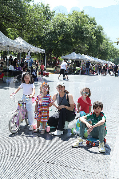 Gina González, Gala González, Gina Maiz, Gabriel González y Gonzalo González 2
