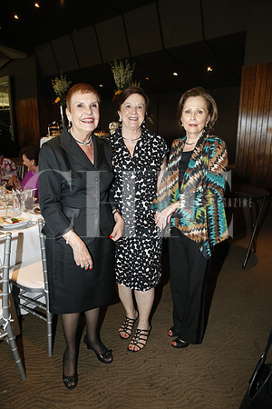 Emma Martínez de Guajardo, Gabriela Valdez de Rodríguez y Susana Martínez de Cortázar