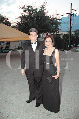 Raúl Santos y Martha de Santos