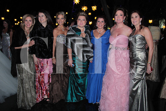 Claudia de Chamss, Beatriz Rodríguez, Mónica Morales, Marina Benavides de Castilla, Gabriela Benavides Saucedo, Alejandra Parás y Yolanda Santos (2)
