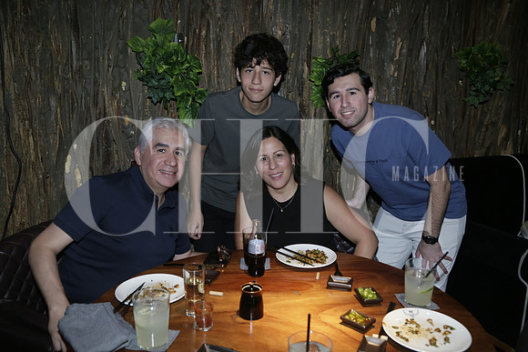 (azia) Lester García, Gabriela Zavala, Santiago García y Gabriel García
