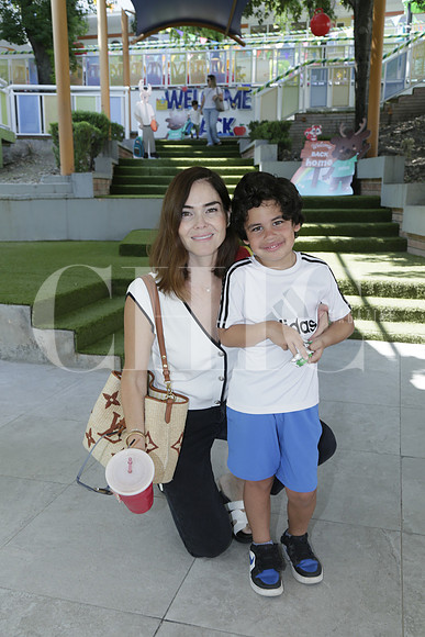 Daniela Zavala de Montoya y Daniel Montoya (2)