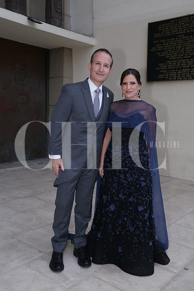 Alejandro Meléndez y Marcela Torres ( Papás Novia)0