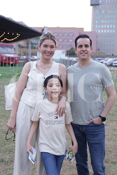 Cindy Velázquez, Ricardo Paniagua y Ricardo Paniagua 1