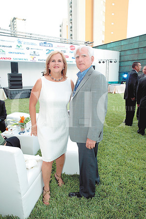Linda Hinoijosa de Elizondo y Óscar Elizondo