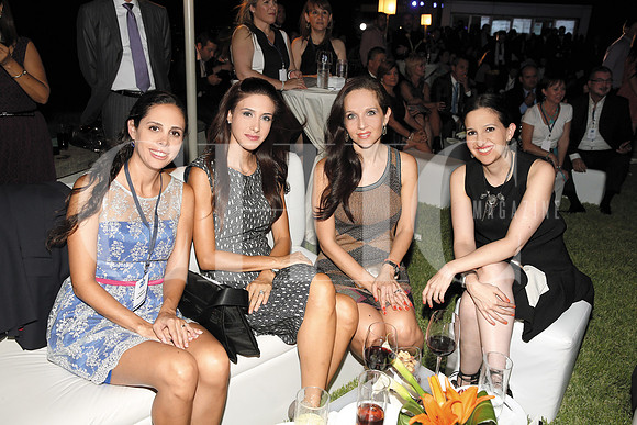 Magda Montemayor de González, Maru Mata de Iza, Gabriela Elizondo de García y Tere González