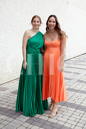 Daniela Garza y Rebeca Najera (2)