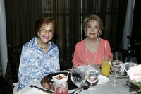 Alicia Margarita Martínez de Lozano y Queta Martínez