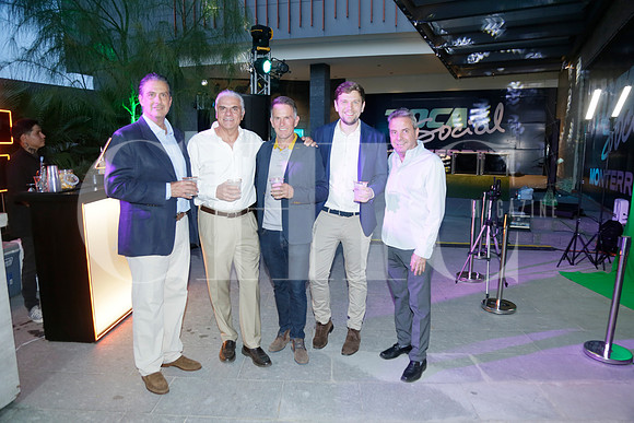 Guido Benassíni, Juan Carlos Asís, Eddie Lewis, Alex Harman y Javier Molinar (2)