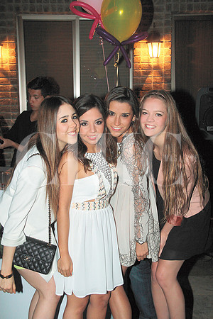 Cristina Náder, Roby Belden, Cordelia Guerra y Bárbara Husseman