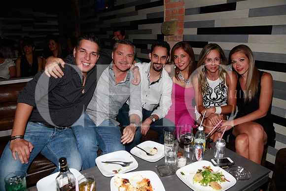 David Garza, Fernando Riquelme, Marcelo Gonzalez, Nancy de Gonzalez,  Uchi de Riquleme y Veronica de Garza