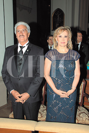 Alejandro Pohls y Blanca de Pohls-MAMÁ DEL NOVIO Y SU ESPOSO
