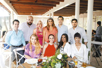 Alfonso Zertucha, Felipe Rivero, Mariana Villarreal, Antonella Barraza, David Sánchez,  Hugo Vázquez, Deby Karren, Mónica Garza, Montserrat Moncayo y Carmen Sandoval