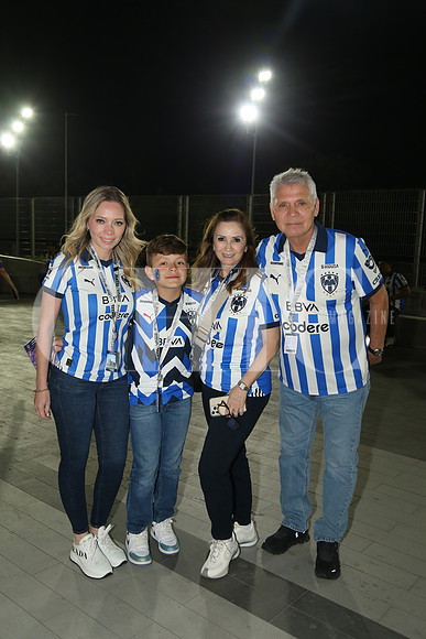 Lesly Cortés, Iván Salazar, Rosa Nelly Lara y Norberto Cortés