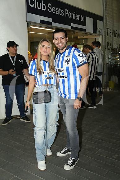 Mónica Garza y Enrique Garza 0