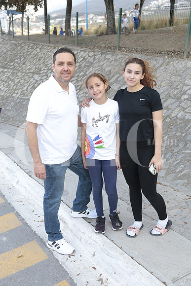 Ricardo Davila, Carol Davila e Ivanna Davila 2