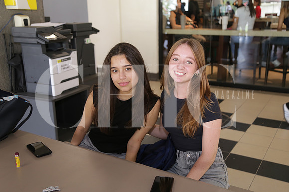 Mia de Luna y Carolina Mutio