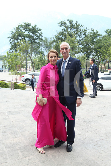 Alejandra Salinas de Del Valle y Ricardo del Valle 1