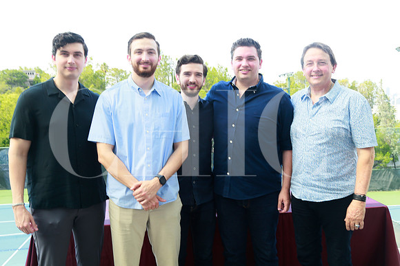 Diego Garza, Daniel Garza, Gabriel Garza, David Garza y Gerardo Garza (2)