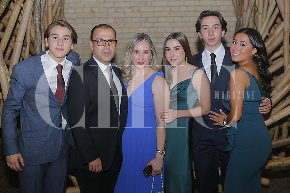 Pablo Gutierrez, Ismael Gutierrez, Alina Martínez, Alina Gutierrez, Rodrigo Gutierrez y Leslie Lopez (2)