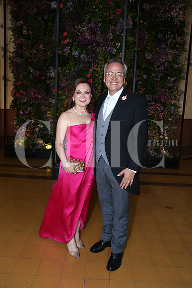 Laura Garza de Mata y Francisco Javier Mata ( Papás Novia)0