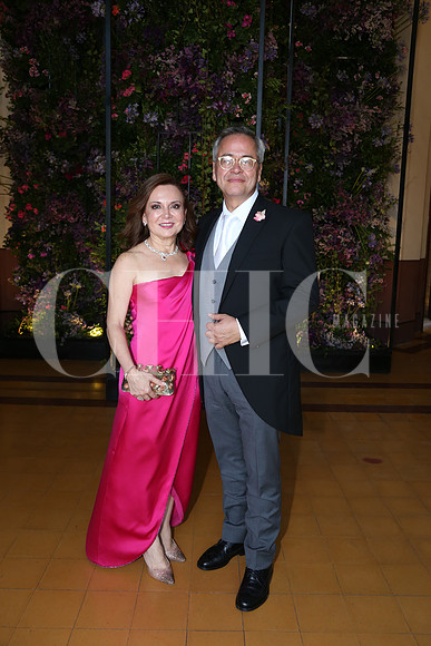 Laura Garza de Mata y Francisco Javier Mata ( Papás Novia)2