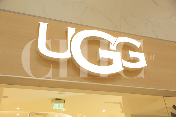 UGG inauguracion Paseo San Pedro 1