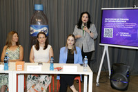 Marisa Valdés de Ruíz, Lorena Pérez, Bertha Winterman y Eva María Trujillo