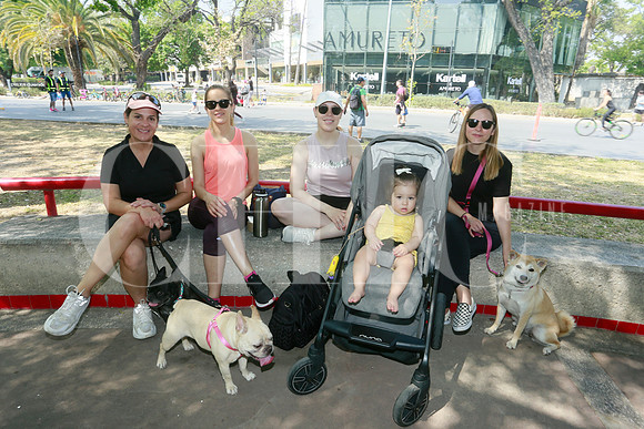Beatriz Ayala, Sara Ayala, Andrea González, Paulina Ayala y Emilia Cantú