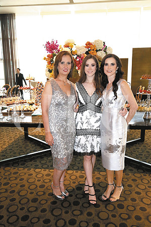 Marcela Morales de González, Jimena Villarreal y Blanca Hinojosa de Villarreal