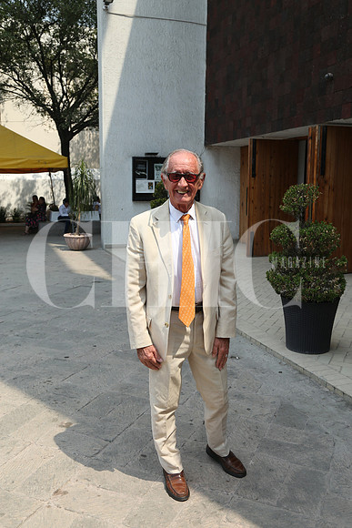 Eduardo Flores