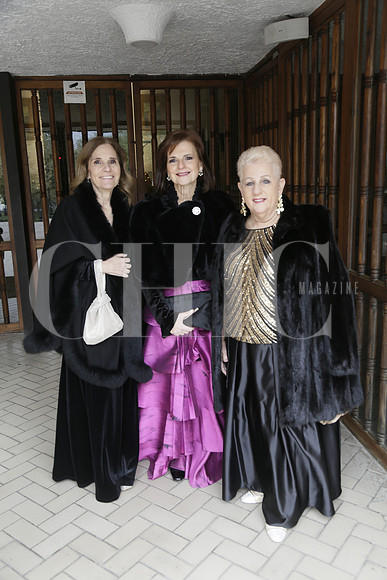 Martha Garza de Chacón, Patricia Villarreal y Esthela Junco de Villarrea