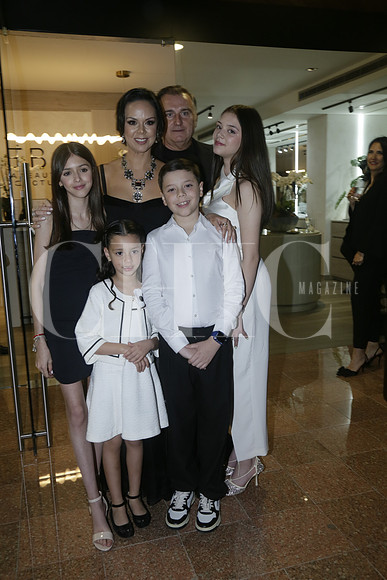 Marian Flores, Jessica Cedillo, Felipe Flores, Jimena Flores, Felipe Flores y Andrea Flores
