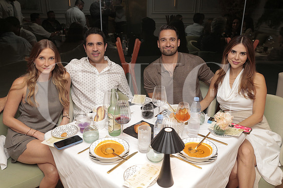 Lorena Santos, Carlos Benet, Marco Aragon y Mariana Perches 1